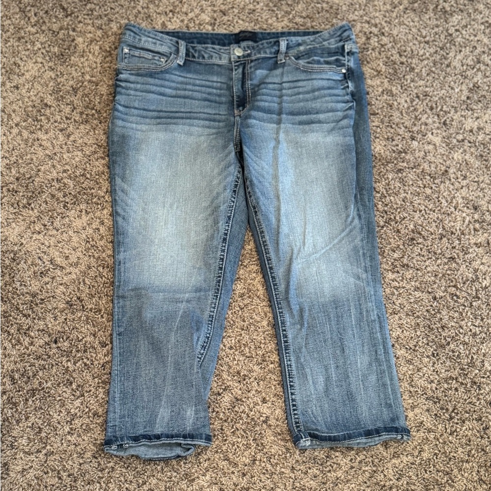 Daytrip Women's Cropped Blue Jeans